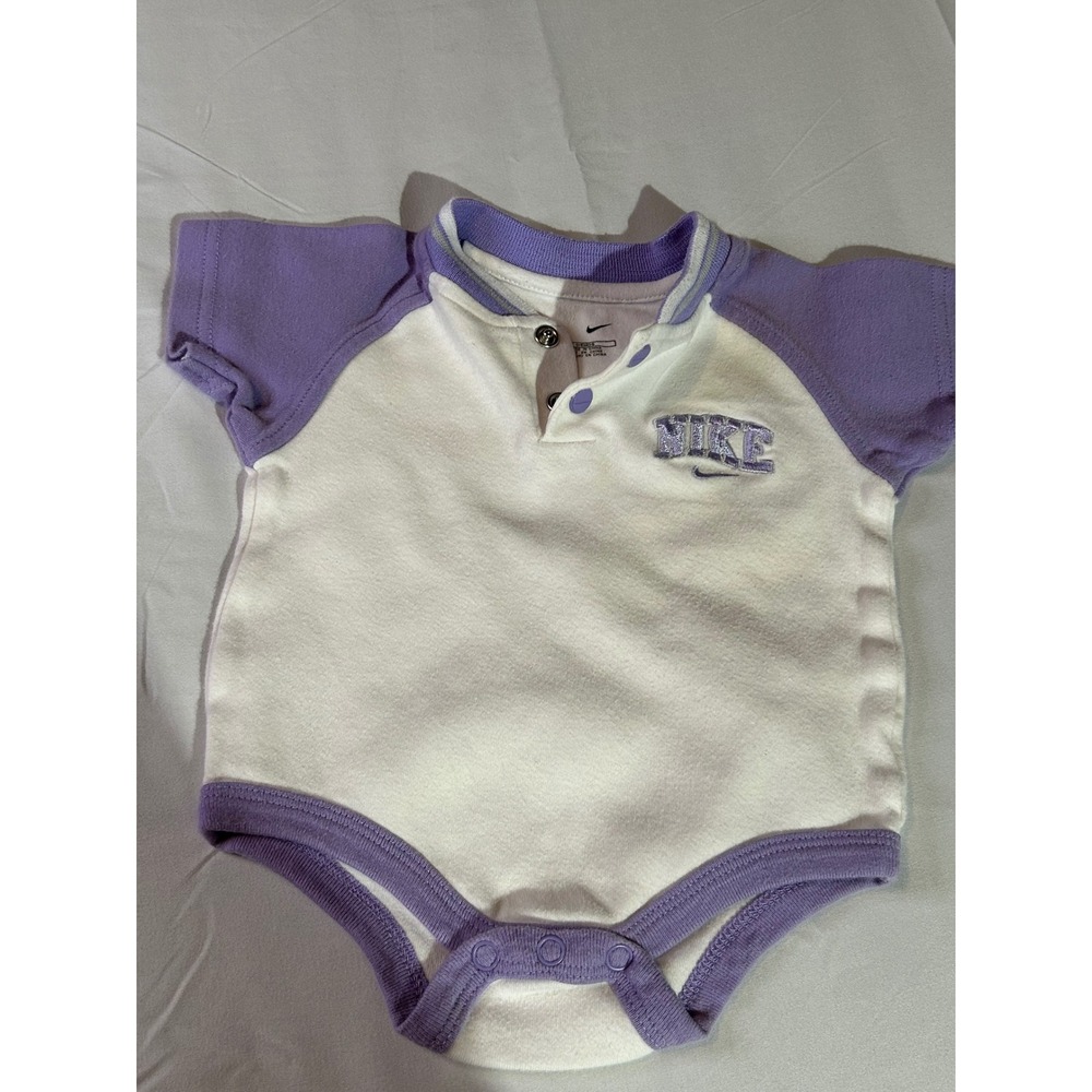 Nike Baby Girls Onesie Bodysuit Lavender White Embroidered Logo Snap 0 6 Months